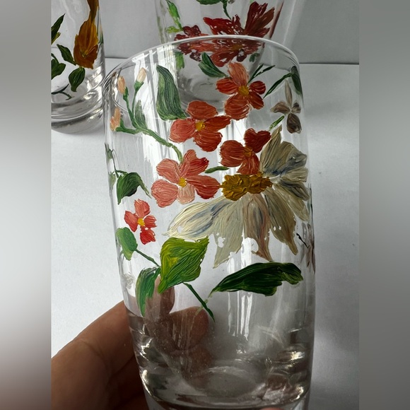 Set of 6 Vintage Painted Glasses - Picture 9 of 13